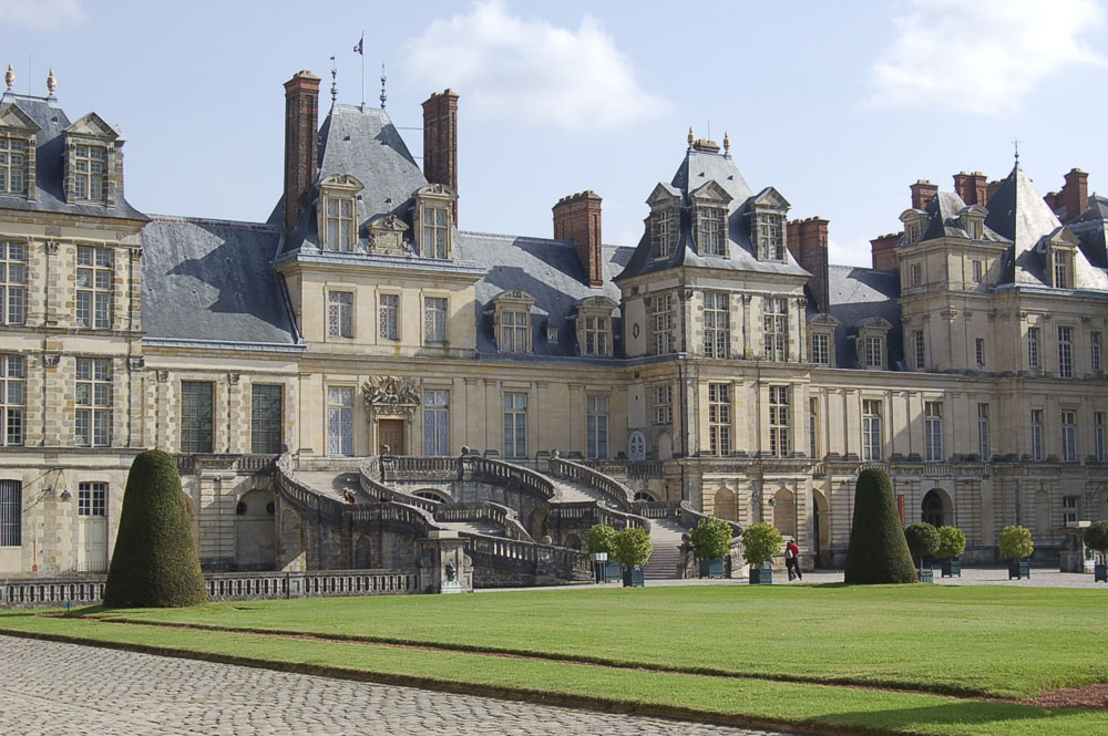 🌎 France Palace of Fontainebleau vids ٩(ˊᗜˋ*)و